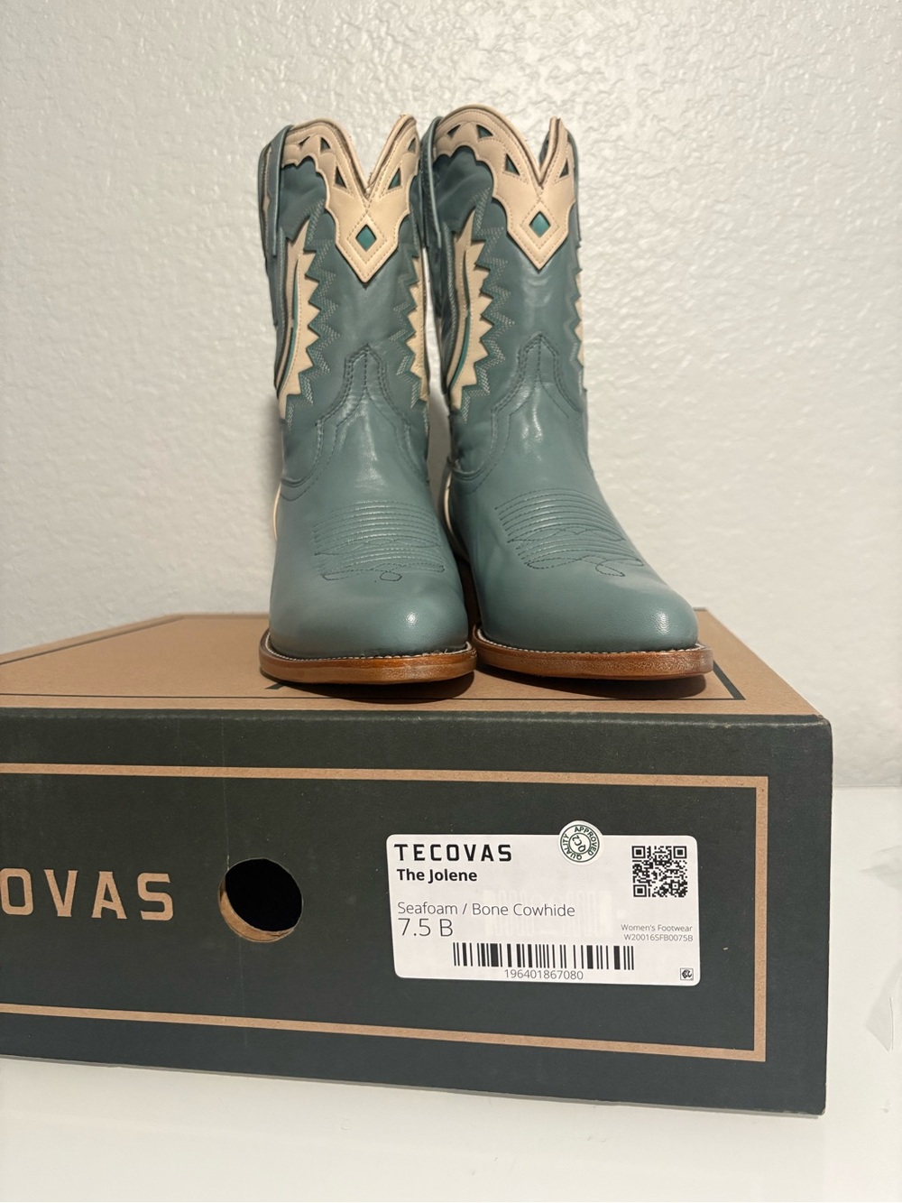 NIB Tecovas Jolene Seafoam Western Cowboy Boots